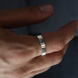 Edge Ring Polished Silver / Vertical